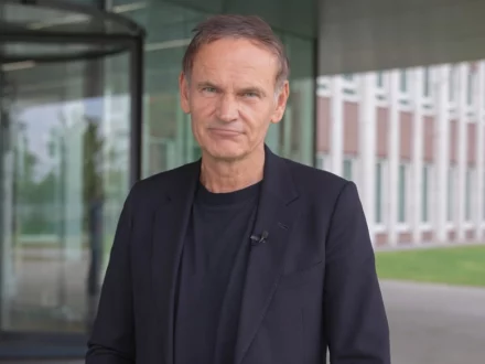 Oliver Blume adresses recent profit collapse