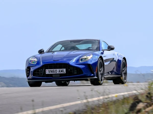 Aston Martin mulls one last manual gearbox