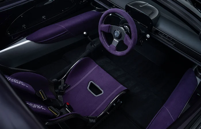 Analogue Automotive -VHPK - Interior