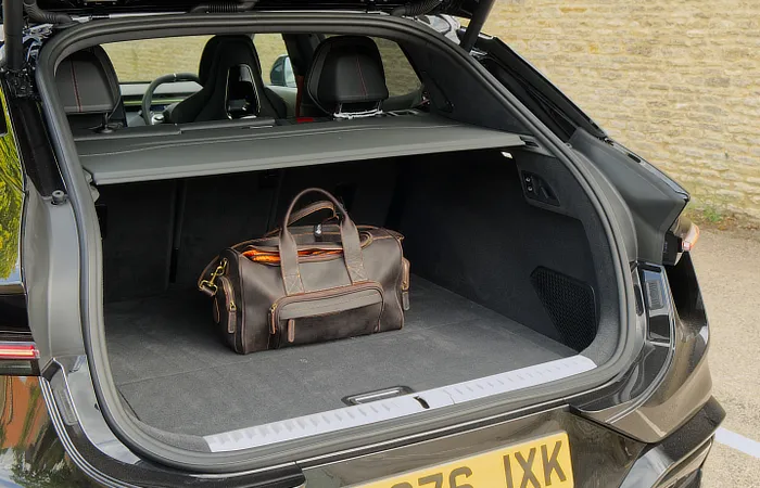 Lotus Eletre 600 GT SE Review - 019