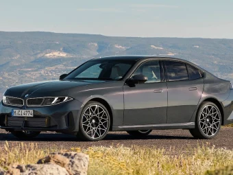 BMW i3 Sedan - Master