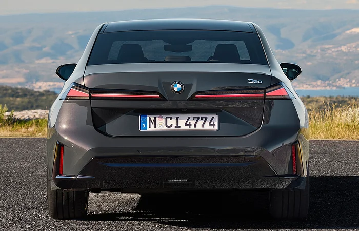 BMW i3 Sedan - Stancedd