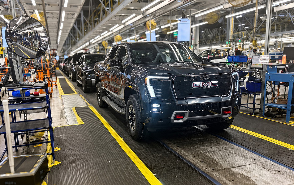 General Motors sales decline