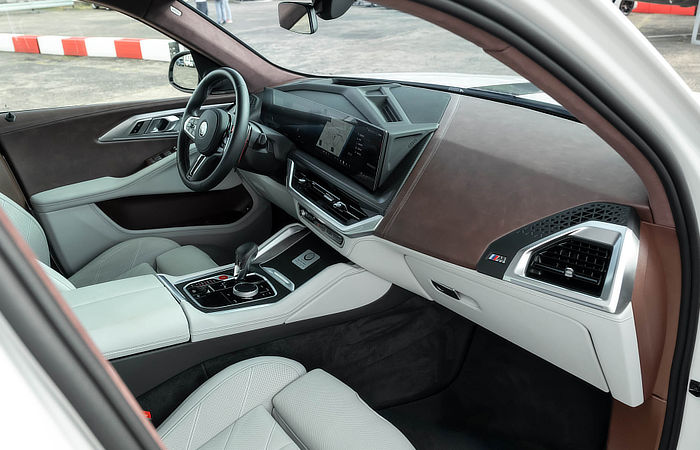 MANHART MHXM 900 Dubai Limited Edition - Interior
