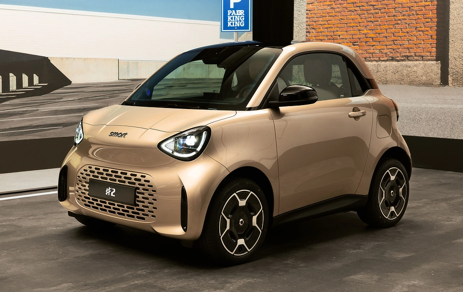 Smart #2: Small Car, Big Electric Ambitions, Outdated