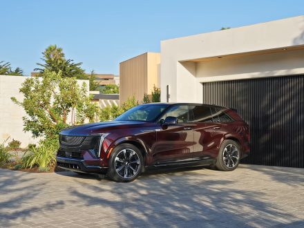 Enes Yilmazer - Touring A Malibu Mansion